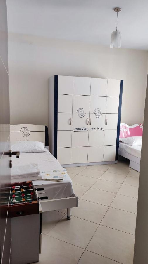 Lolu Apartment Plus Privat Parking Vlorë Buitenkant foto