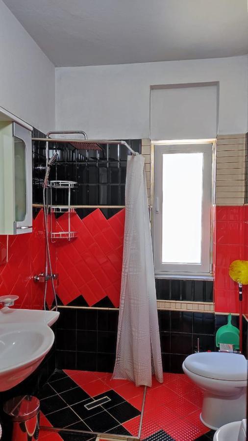 Lolu Apartment Plus Privat Parking Vlorë Buitenkant foto