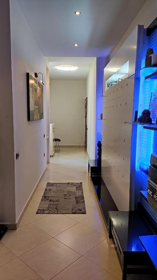 Lolu Apartment Plus Privat Parking Vlorë Buitenkant foto