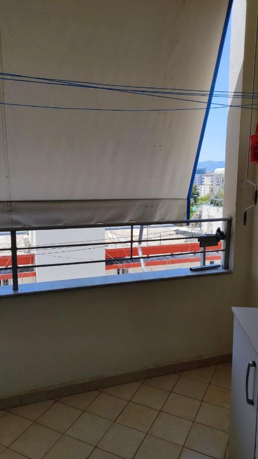 Lolu Apartment Plus Privat Parking Vlorë Buitenkant foto