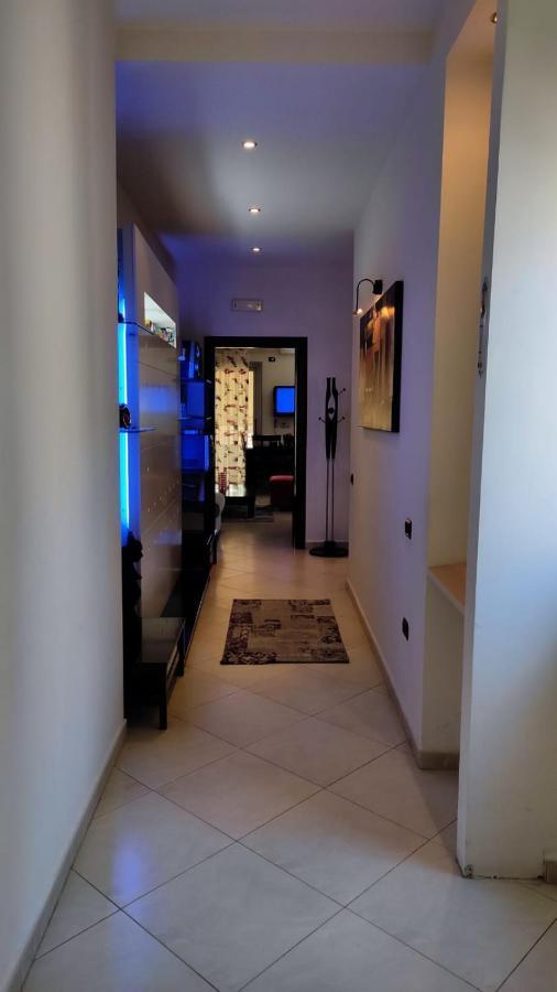 Lolu Apartment Plus Privat Parking Vlorë Buitenkant foto